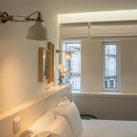 Riverside Rooftop * Порту