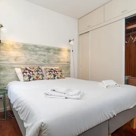 Riverside Rooftop Apartment Porto