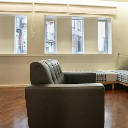 Riverside Rooftop Apartment Porto